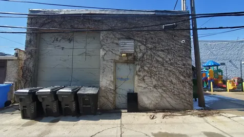 4251 North Western Avenue Chicago IL 60618