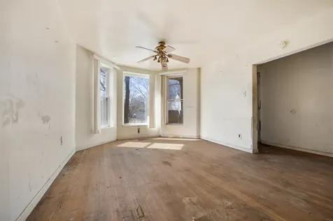 7241 South Yale Avenue Chicago IL 60621