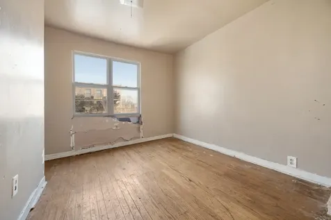 7241 South Yale Avenue Chicago IL 60621