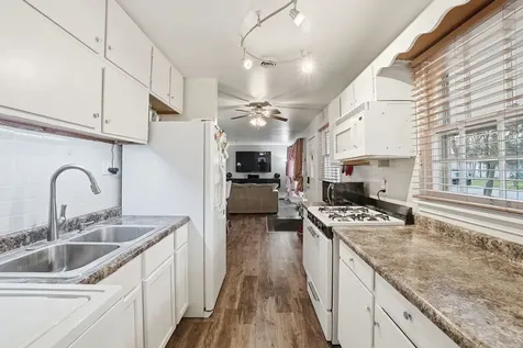 2212 West Capri Avenue Joliet IL 60436