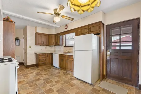 2210 30TH Street Rock Island IL 61201