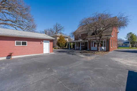2210 30TH Street Rock Island IL 61201