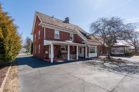 2210 30TH Street Rock Island IL 61201