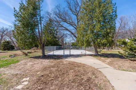 2210 30TH Street Rock Island IL 61201