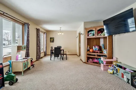 136 Harvest Glenn Drive Davis Junction IL 61020