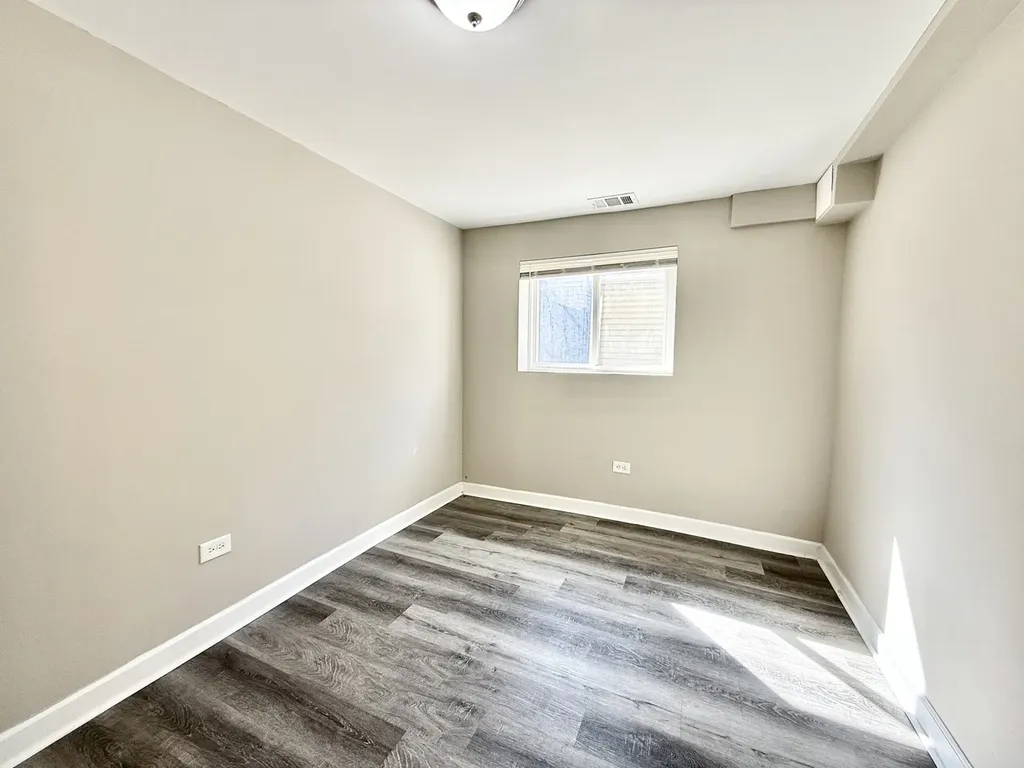 4630 South Honore Street Chicago IL 60609