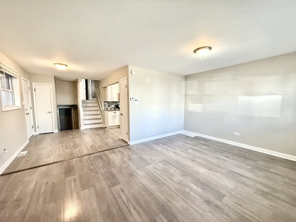 4630 South Honore Street Chicago IL 60609