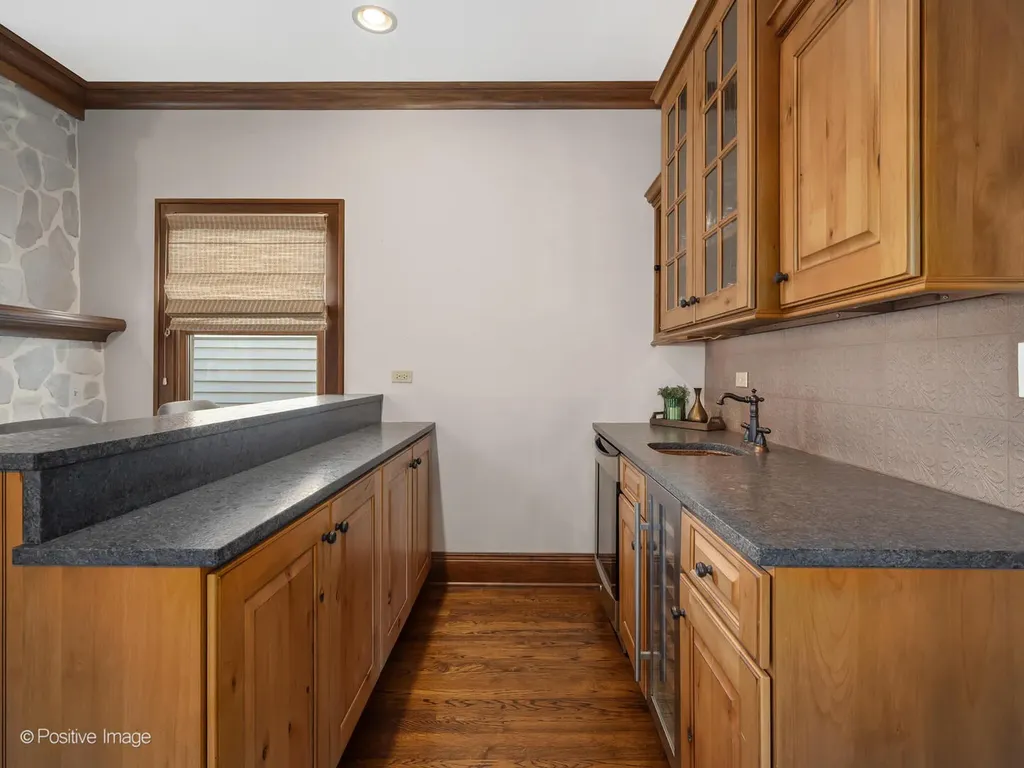 652 South Fairview Avenue Elmhurst IL 60126