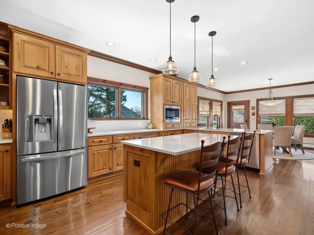 652 South Fairview Avenue Elmhurst IL 60126
