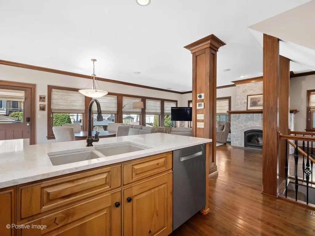 652 South Fairview Avenue Elmhurst IL 60126
