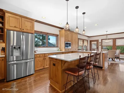 652 South Fairview Avenue Elmhurst IL 60126