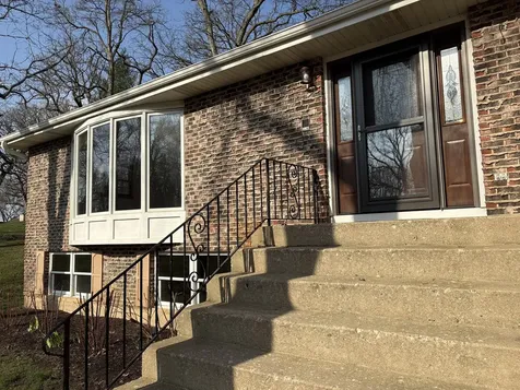 1209 Appaloosa Trail Mchenry IL 60051