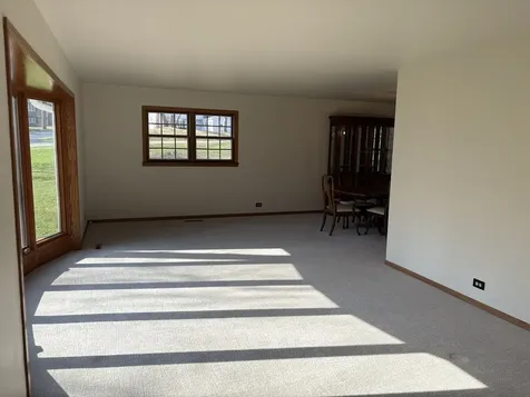 1209 Appaloosa Trail Mchenry IL 60051