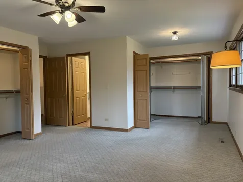 1209 Appaloosa Trail Mchenry IL 60051