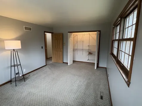 1209 Appaloosa Trail Mchenry IL 60051