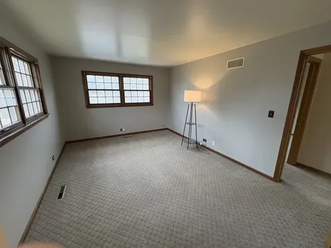 1209 Appaloosa Trail Mchenry IL 60051