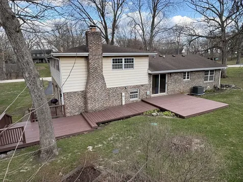1209 Appaloosa Trail Mchenry IL 60051