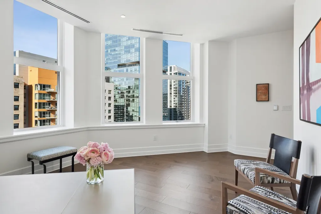 435 North Michigan Avenue Chicago IL 60611