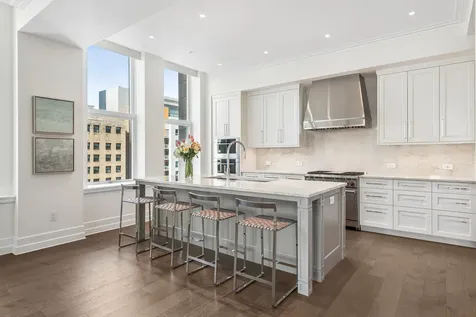 435 North Michigan Avenue Chicago IL 60611