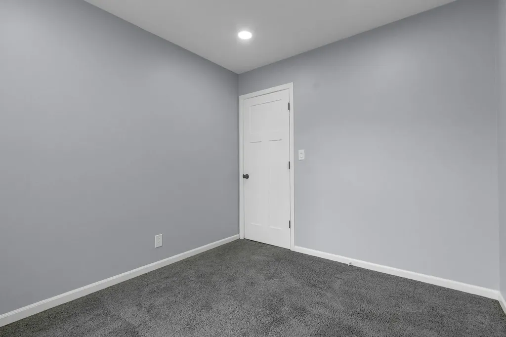 1295 Foxcroft Drive Aurora IL 60506