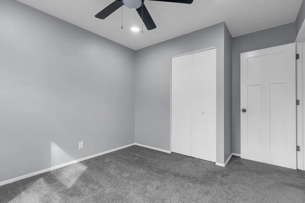1295 Foxcroft Drive Aurora IL 60506