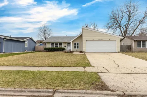 1295 Foxcroft Drive Aurora IL 60506