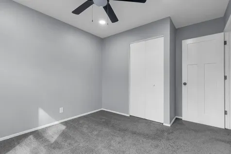 1295 Foxcroft Drive Aurora IL 60506
