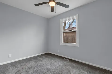 1295 Foxcroft Drive Aurora IL 60506