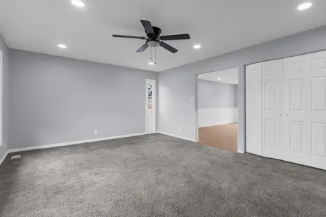 1295 Foxcroft Drive Aurora IL 60506