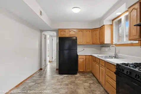 10142 South California Avenue Evergreen Park IL 60805