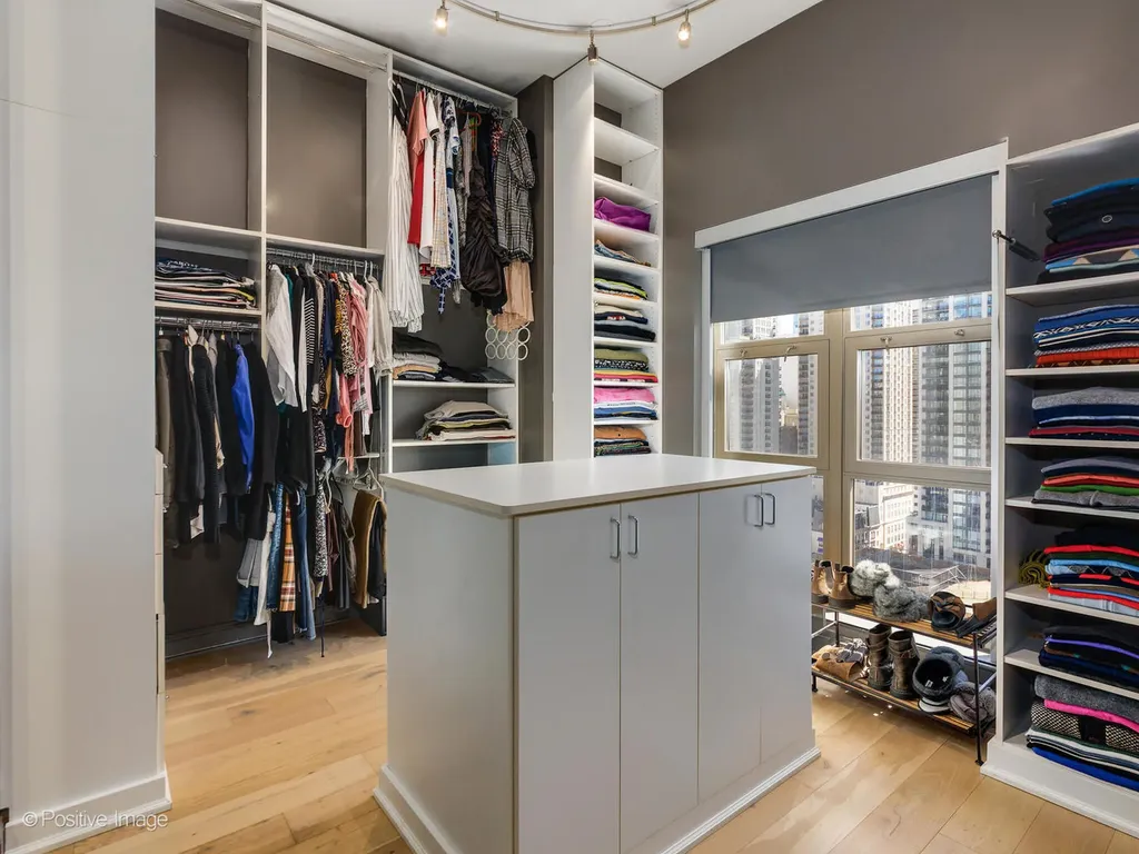 1035 North Dearborn Street Chicago IL 60610