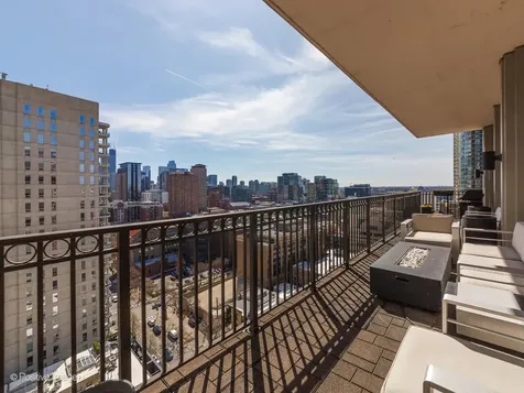 1035 North Dearborn Street Chicago IL 60610