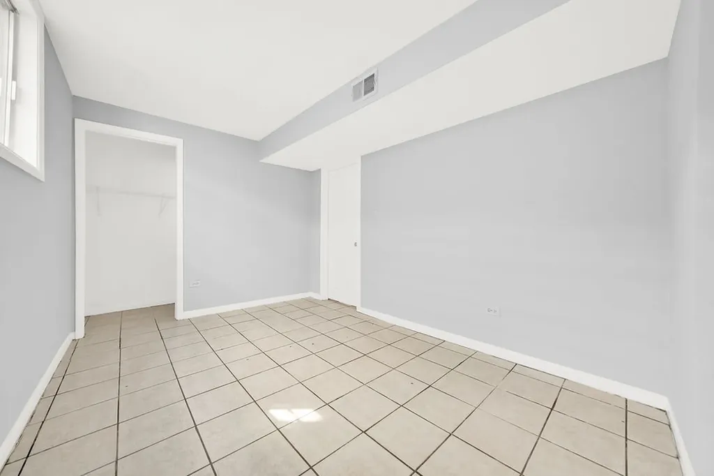 6425 South Racine Avenue Chicago IL 60609