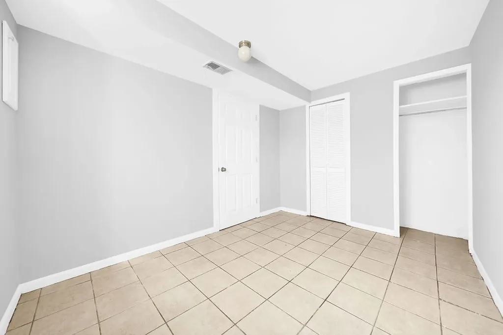 6425 South Racine Avenue Chicago IL 60609