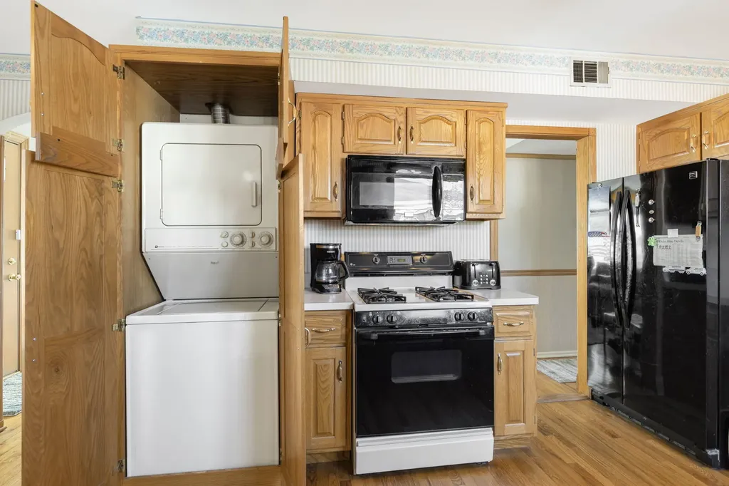 8400 South Knox Avenue Chicago IL 60652