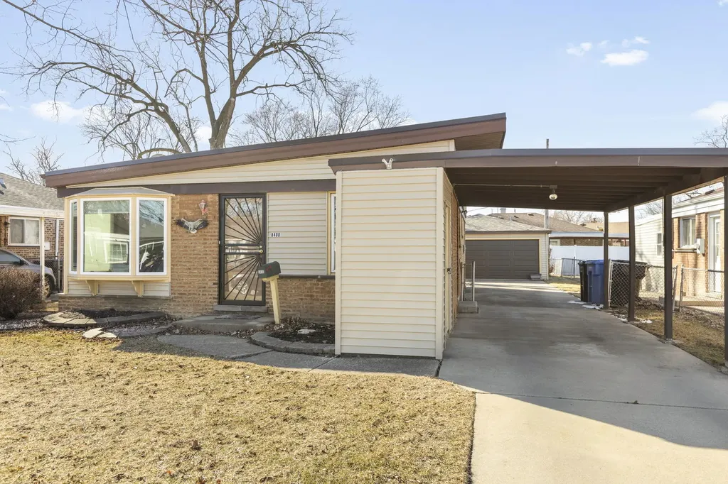 8400 South Knox Avenue Chicago IL 60652