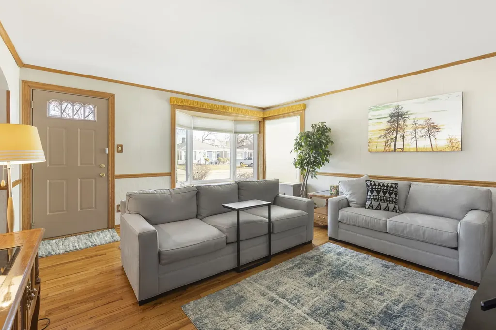 8400 South Knox Avenue Chicago IL 60652