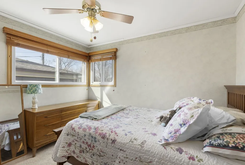 8400 South Knox Avenue Chicago IL 60652