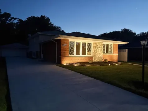 10824 Laramie Avenue Oak Lawn IL 60453