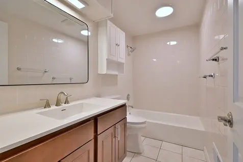 7142 North Keating Avenue Lincolnwood IL 60712