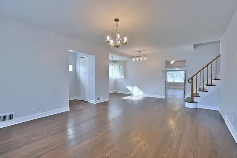7142 North Keating Avenue Lincolnwood IL 60712