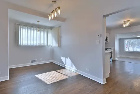 7142 North Keating Avenue Lincolnwood IL 60712