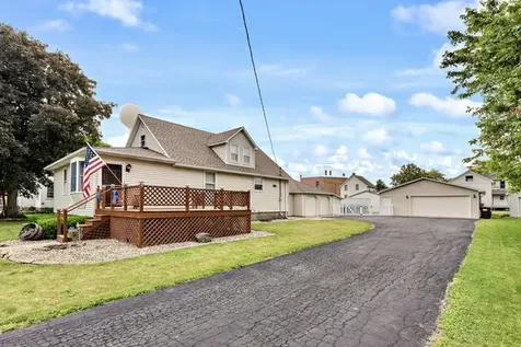 203 East Lake Street Ashkum IL 60911