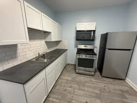 411 North Hamlin Avenue Chicago IL 60624