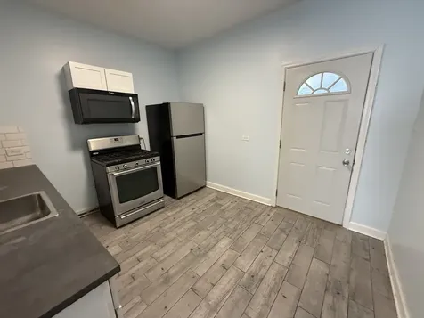 411 North Hamlin Avenue Chicago IL 60624