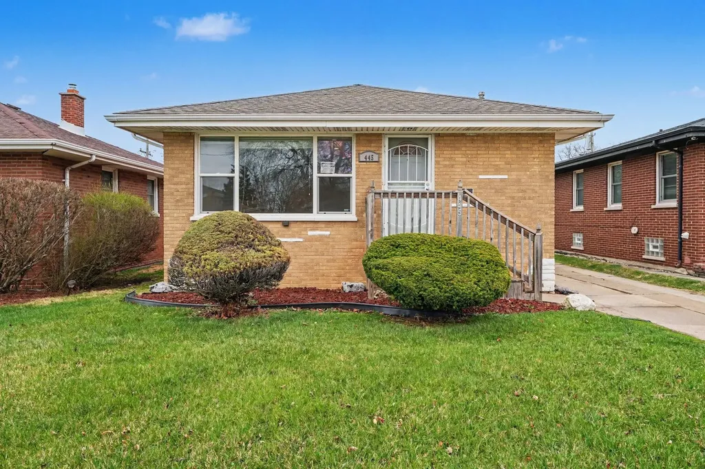 445 Luella Avenue Calumet City IL 60409