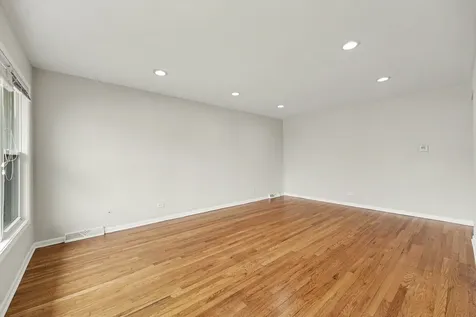 445 Luella Avenue Calumet City IL 60409