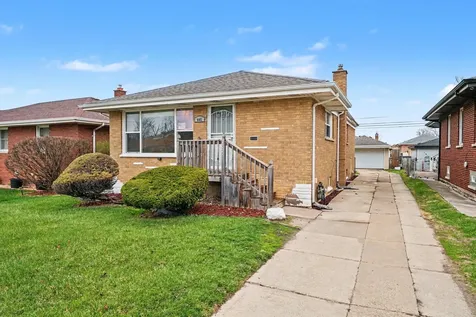445 Luella Avenue Calumet City IL 60409