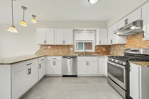 445 Luella Avenue Calumet City IL 60409
