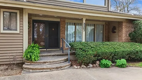 3207 Douglas Woods Drive Urbana IL 61802